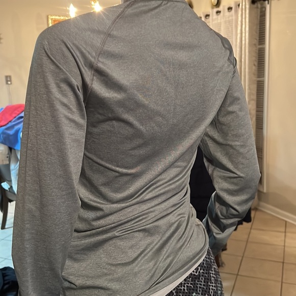 Nike Shirt - Picture 4 of 4